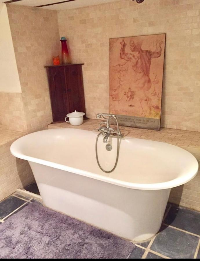 טורונטו Cozy Downtown Private Rooms Near Ago מראה חיצוני תמונה